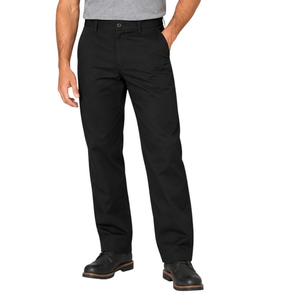 Wrangler Black Riata Relaxed Fit Flat Front Stretch Pants Men's 32x30